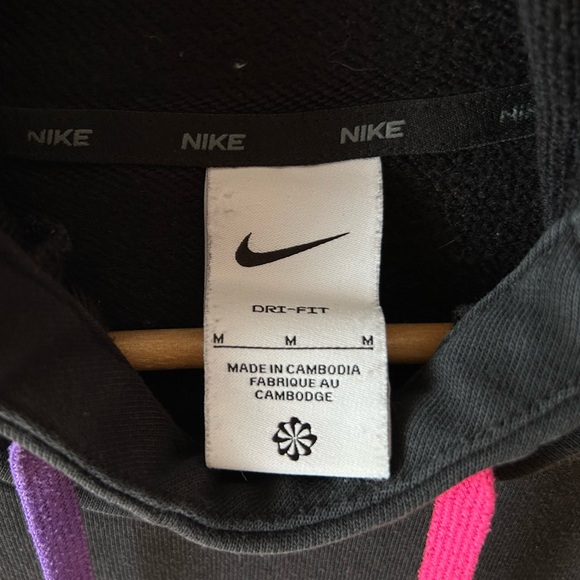 Nike Athletics Dri-Fit Hoodie Sweater Sweatshirt workout swoosh DM6664-010 - Picture 5 of 14